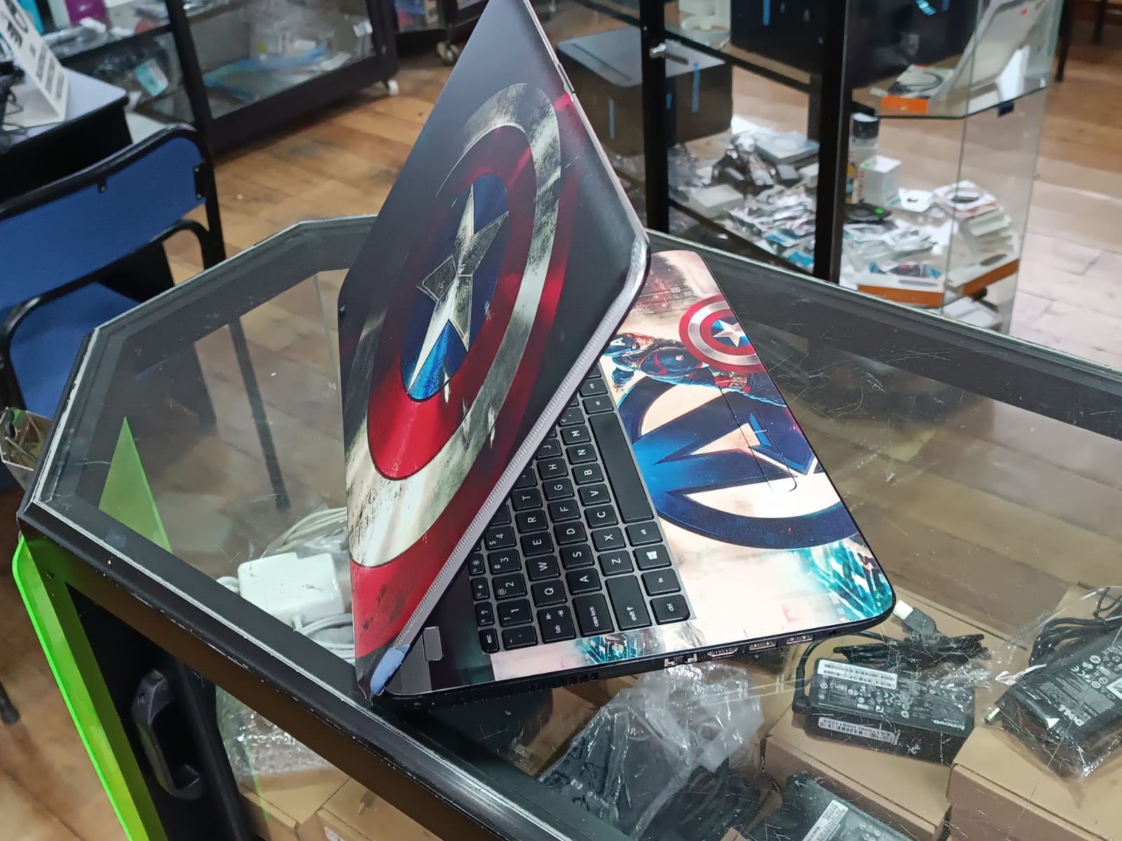 Mica Adhesiva Con Diseño Personalizado Para Laptop O Tablet - Imagen 8