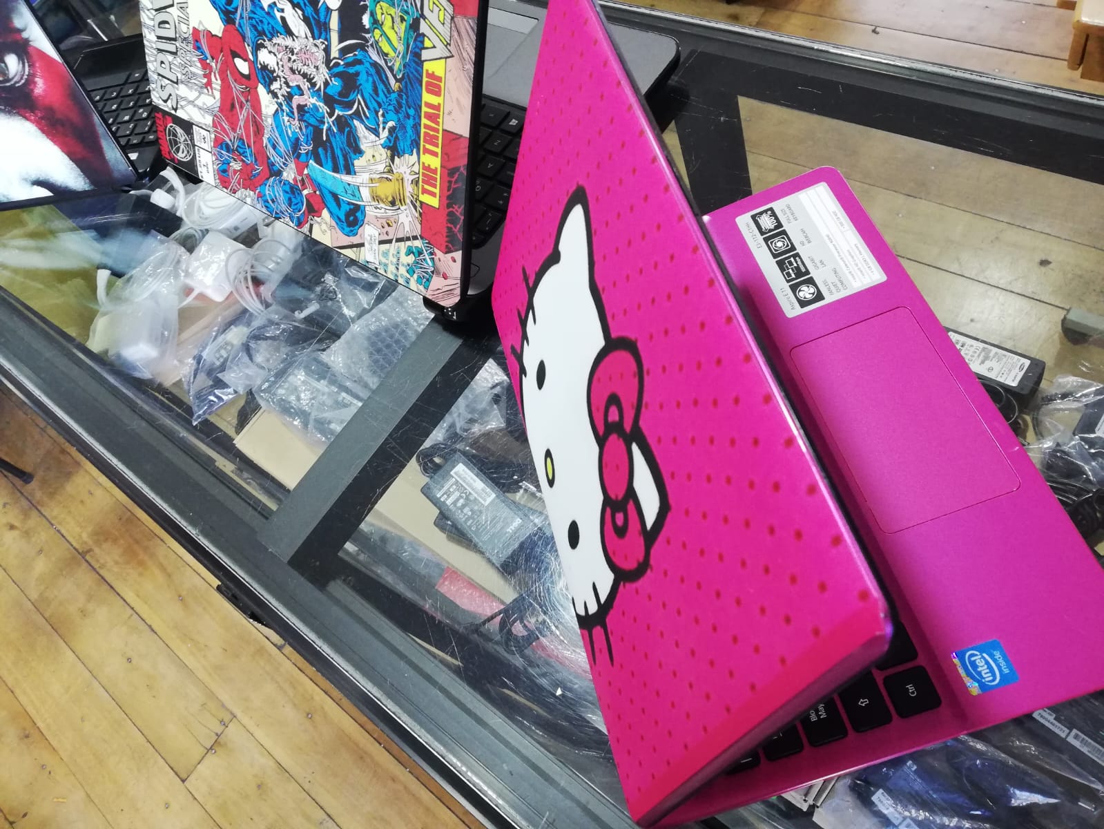 Mica Adhesiva Con Diseño Personalizado Para Laptop O Tablet - Imagen 11